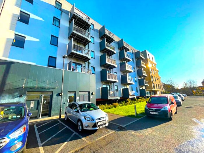 Studio To Rent In Salisbury Road, Southall, UB2