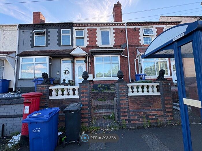3 Bedroom Terraced House To Rent In Blowers Green Road, Dudley, DY2