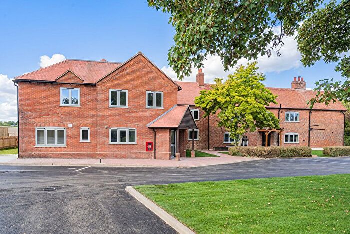 1 Bedroom Flat For Sale In Kingswell Court, Harwell, OX11