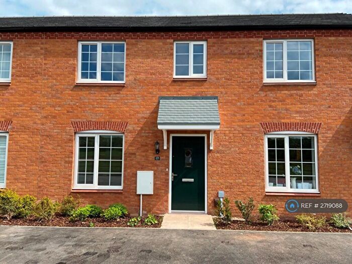 3 Bedroom Terraced House To Rent In Fowler Road, Nottingham, NG12