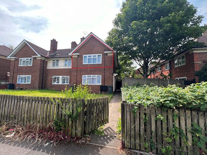 2 Bedroom Maisonette For Sale In B Coveley Grove, Winson Green, Birmingham, B18