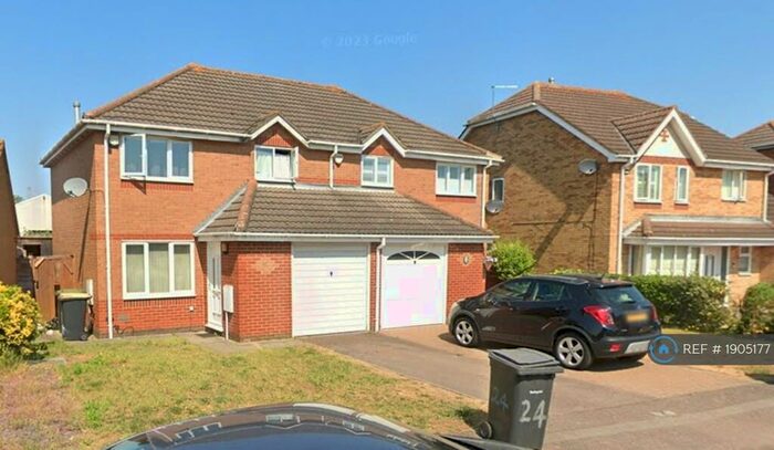 3 Bedroom Semi-Detached House To Rent In Hillesden Avenue, Elstow, Bedford, MK42