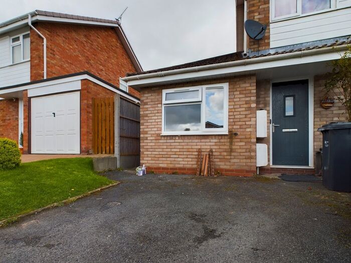 1 Bedroom Studio To Rent In Nevinson Place, Tupsley, Hereford, HR1