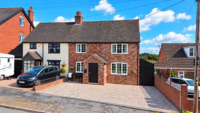 3 Bedroom Semi Detached House For Sale In Enville Road, Kinver, Stourbridge, DY7
