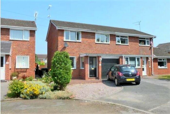 3 Bedroom Semi-Detached House To Rent In Rectory Close, Crewe, CW2