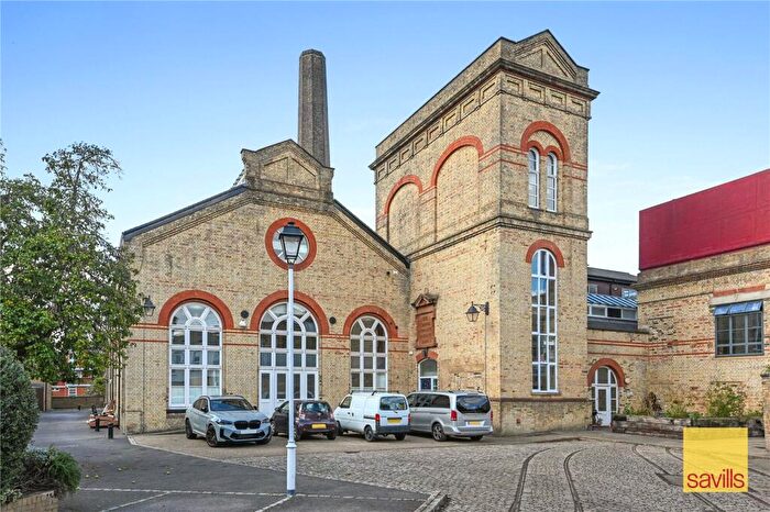 2 Bedroom Apartment For Sale In Pump House Close, Rotherhithe, London, SE16