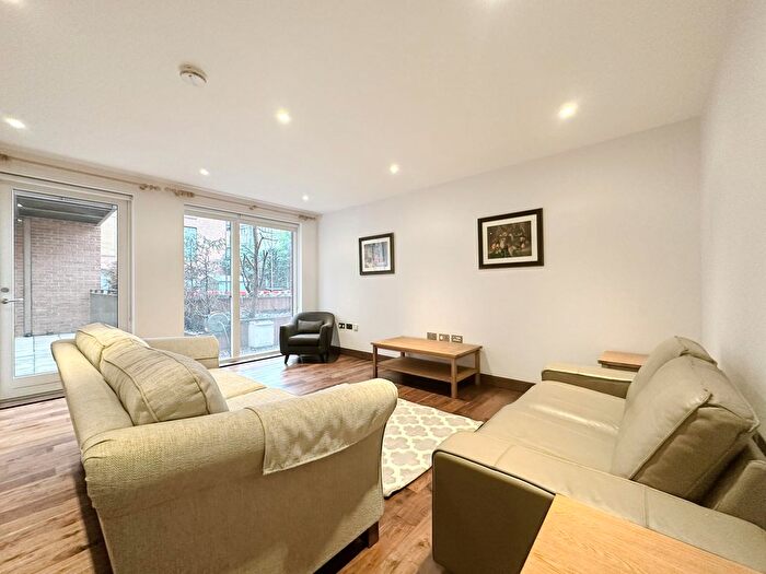 3 Bedroom Flat To Rent In Beaufort Court, Maygrove Road, London, NW6