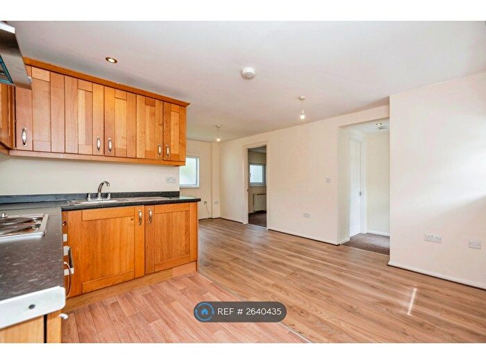 2 Bedroom Bungalow To Rent In Morgan Road, Rochester, ME2