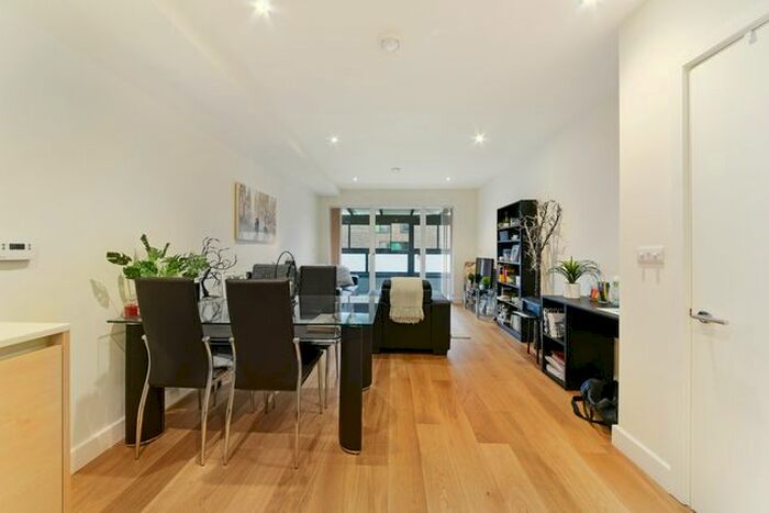 1 Bedroom Flat To Rent In Landmann Point, Peartree Way, Greenwich Millennium Village, Greenwich, SE10