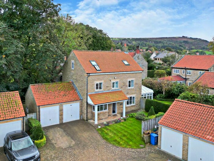 5 Bedroom Detached House For Sale In Yew Tree Close, Sleights, Whitby, YO22