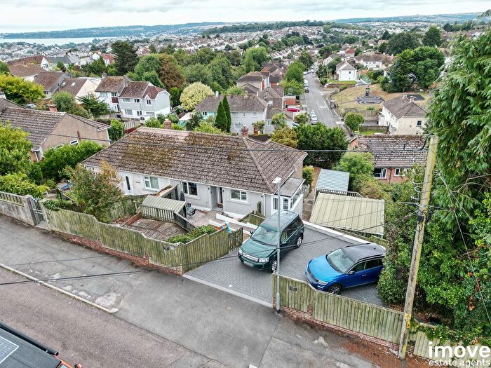 2 Bedroom Bungalow For Sale In Pines Road, Paignton, TQ3