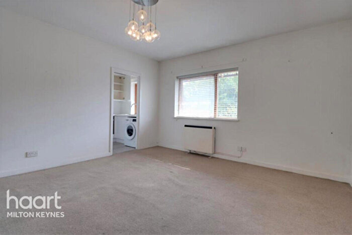 2 Bedroom Apartment To Rent In Fyfield Barrow, Walnut Tree, MK7