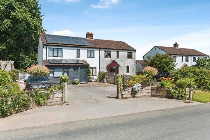 3 Bedroom Semi Detached House For Sale In Smallridge, Axminster, EX13