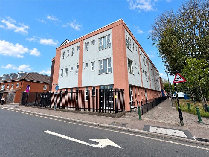 2 Bedroom Flat For Sale In Perry Hall Road, Orpington, Kent, BR6