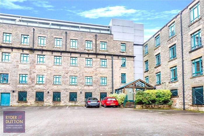 2 Bedroom Apartment To Rent In Mellor Street, Lees, Oldham, Greater Manchester, OL4