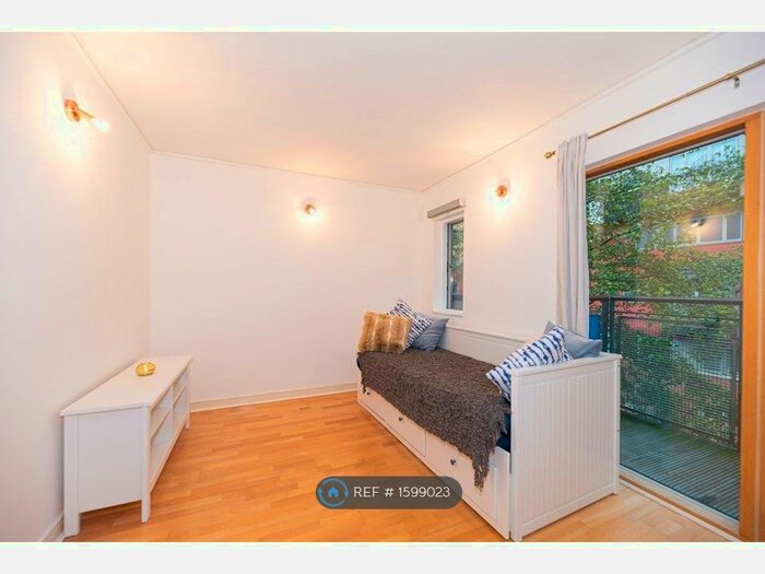 1 Bedroom Flat To Rent In Maurer Court, London, SE10