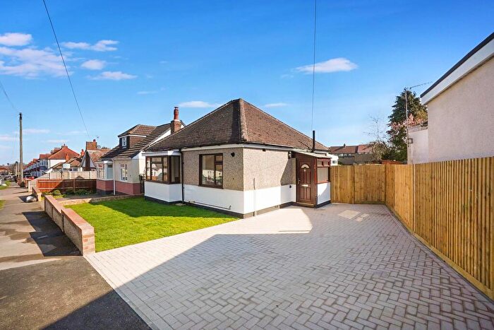 2 Bedroom Bungalow For Sale In Wilson Avenue, Rochester, ME1