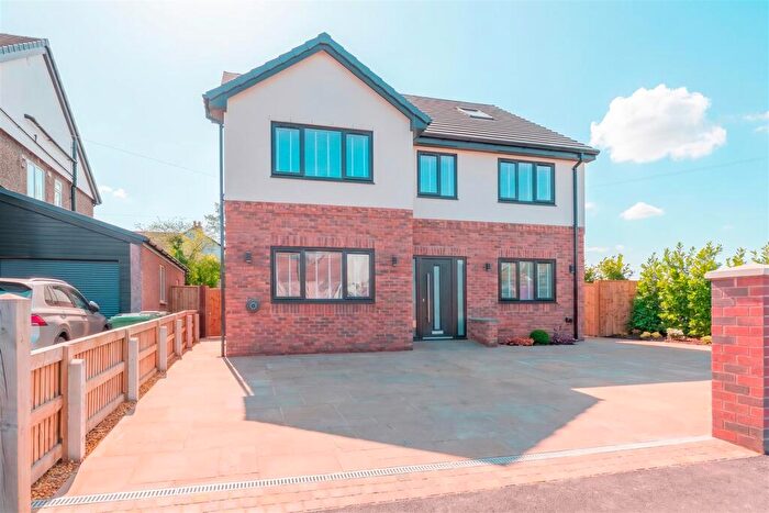 6 Bedroom Detached House For Sale In Barnston Road, Heswall, Wirral, CH60
