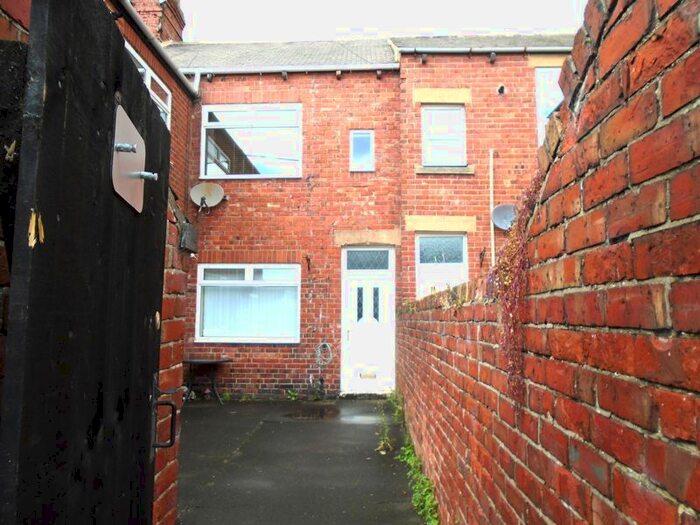 2 Bedroom Flat To Rent In Pioneer Terrace, Bedlington, NE22