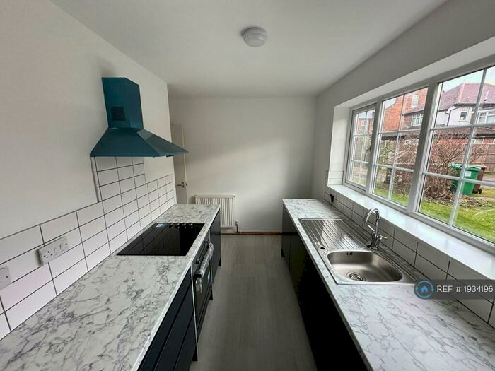 2 Bedroom Maisonette To Rent In Blyth Street, Nottingham, NG3
