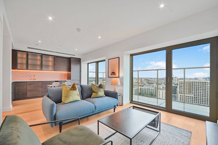 2 Bedroom Flat To Rent In Steamer Building, Riverscape Walk, E16