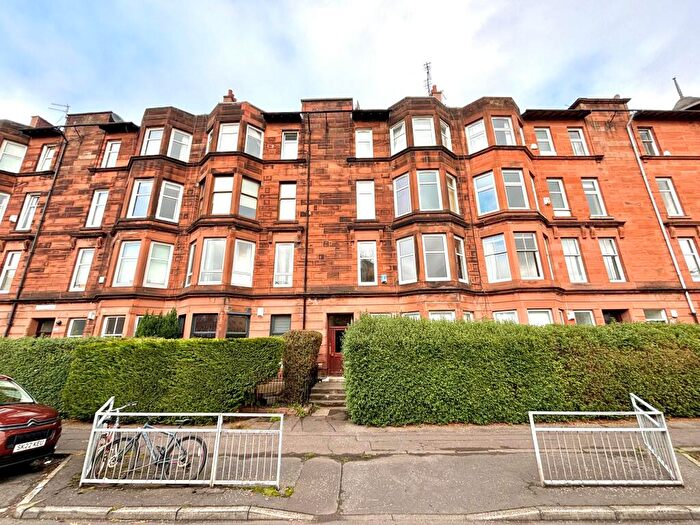 2 Bedroom Flat To Rent In Tantallon Road, Shawlands, G41