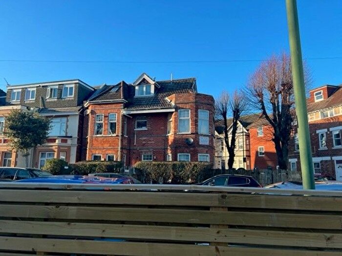 1 Bedroom Flat To Rent In Cecil Road, Bournemouth, BH5