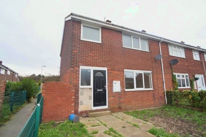 3 Bedroom End Of Terrace House To Rent In Windermere Drive, Knottingley WF11