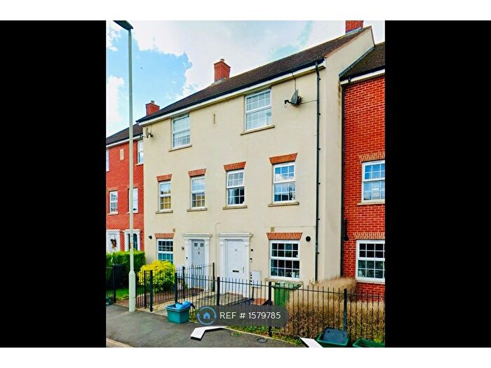 4 Bedroom Terraced House To Rent In Thatcham Avenue, Gloucester, GL2