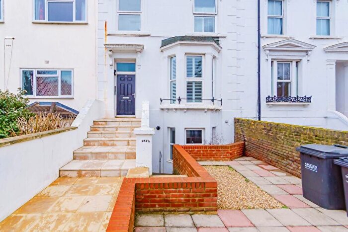 2 Bedroom Flat For Sale In Addiscombe Road, Croydon, CR0