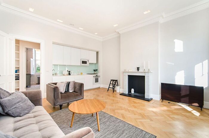 1 Bedroom Flat To Rent In Westbourne Terrace Road, Little Venice, London, W2