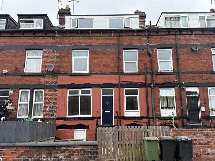 3 Bedroom Terraced House To Rent In Arthington Street, Hunslet, Leeds, LS10