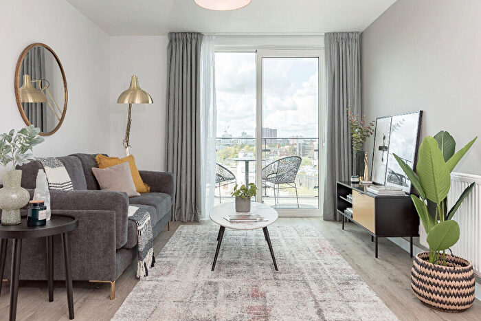 1 Bedroom Apartment To Rent In Anvil, M5