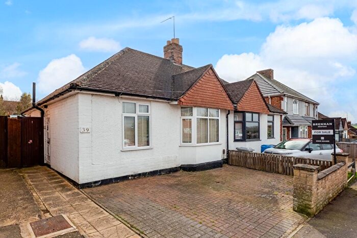 2 Bedroom Bungalow For Sale In Bryant Road, Kettering, NN15