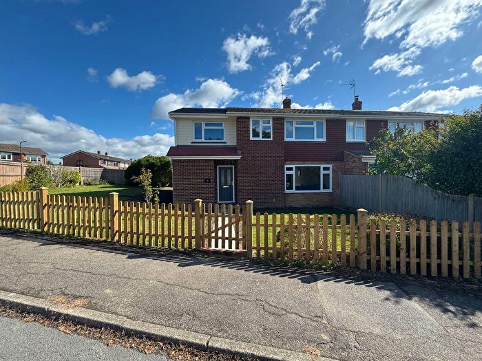 5 Bedroom Semi-Detached House For Sale In Staplehurst, Kent, TN12