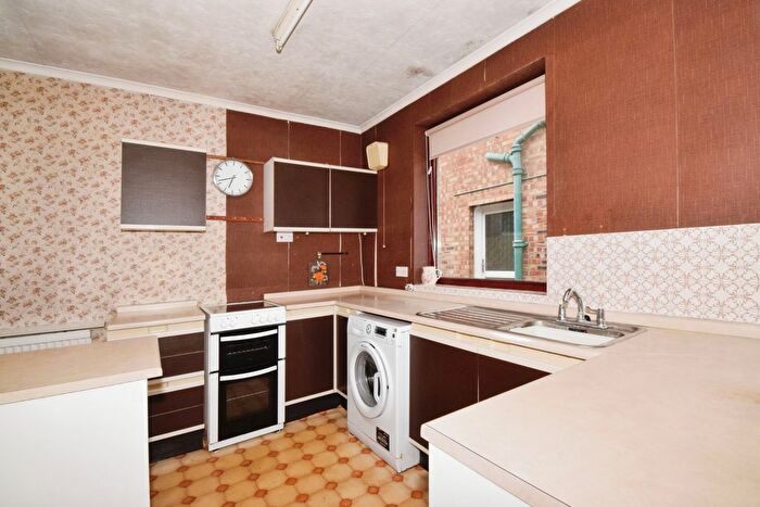 2 Bedroom Bungalow For Sale In Aylestone Lane, Wigston, Leicestershire, LE18