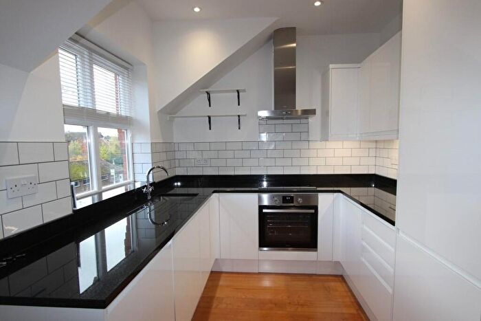 2 Bedroom Flat To Rent In Bancroft, Hitchin, SG5