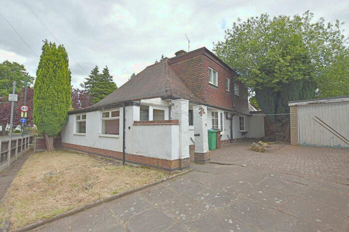 5 Bedroom Semi-Detached House To Rent In Middleton Boulevard, Wollaton, NG8