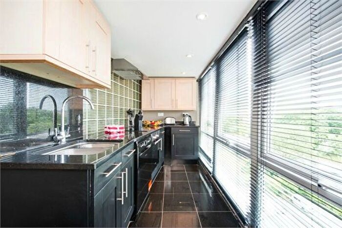3 Bedroom Flat To Rent In St John's Wood Park, St John's Wood, London, NW8