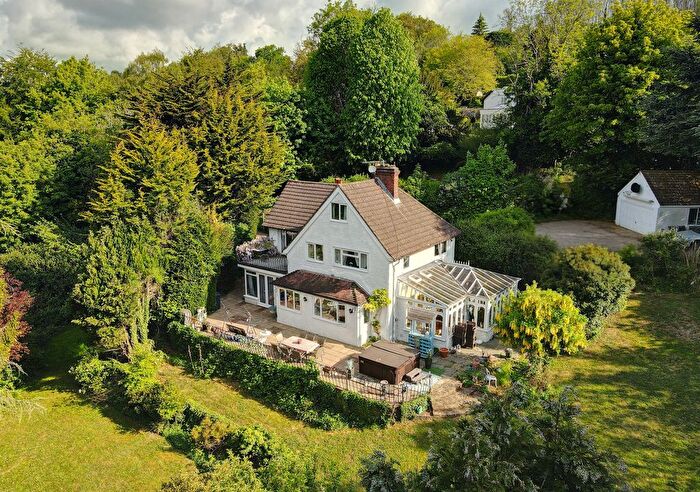 3 Bedroom Detached House For Sale In Shepherds Hill, Redhill, RH1