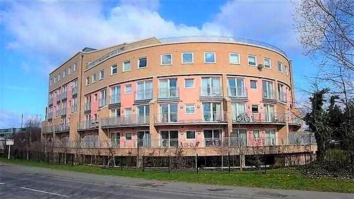 2 Bedroom Flat To Rent In Wooldridge Close, Feltham, TW14
