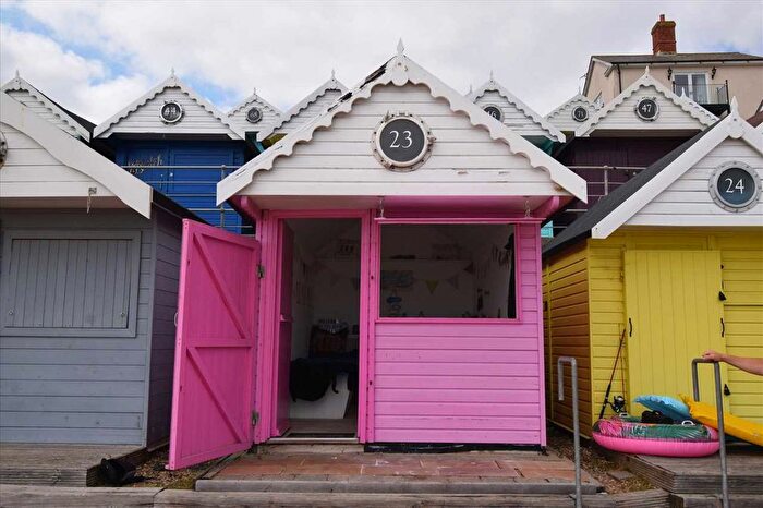 Chalet For Sale In Southcliff, Walton On The Naze, Walton On The Naze, CO14