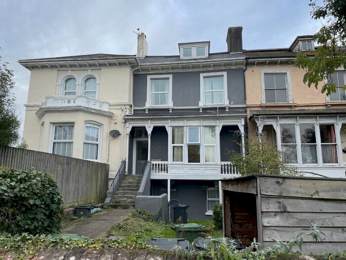 2 Bedroom Flat To Rent In Victoria Road, Newport, Barnstaple, EX32