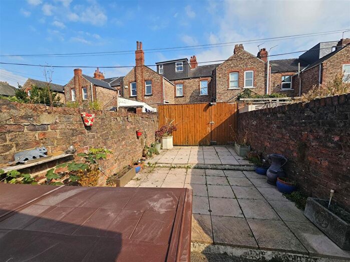 2 Bedroom Terraced House To Rent In Curzon Terrace, York, YO23