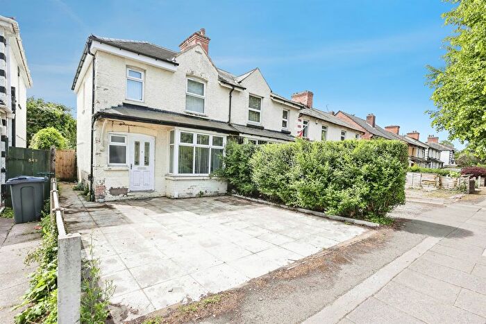 3 Bedroom Semi-Detached House For Sale In Kingsbury Road, Erdington, Birmingham, B24
