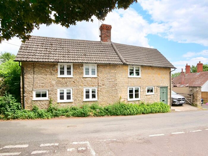 2 Bedroom Detached House For Sale In Church Street, West Stour, SP8
