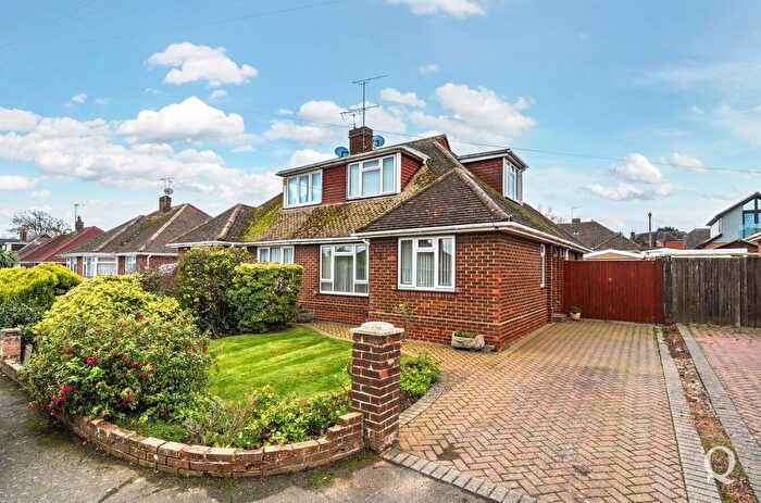 2 Bedroom Semi Detached House For Sale In Sterling Road, Sittingbourne, Kent, ME10