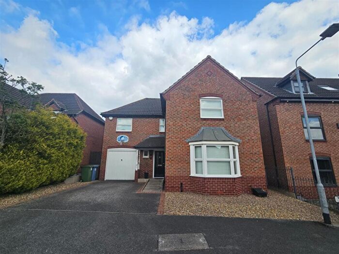 4 Bedroom Detached House For Sale In Thistle Bank, Mansfield Woodhouse, Mansfield, NG19