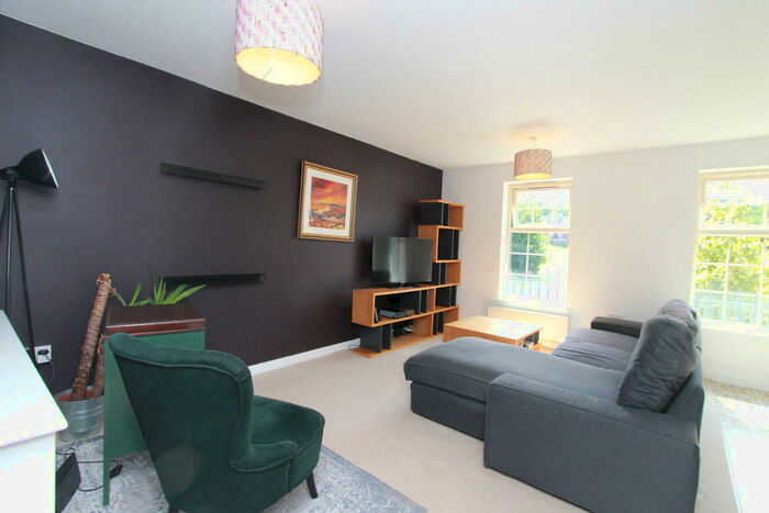 2 Bedroom Apartment To Rent In Barnsbridge Grove, Barnsley, S70