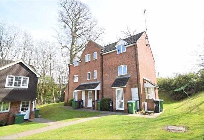 Studio To Rent In Ravenscroft, Watford, WD25